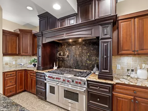 Kitchen - 17113 Mark Rd, Madera, CA 93636 photo 2 of 6