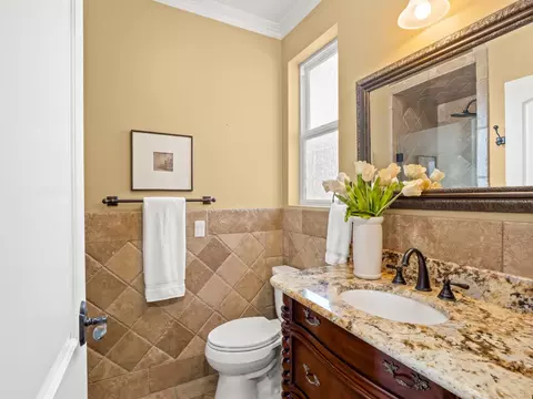 Bath - 17113 Mark Rd, Madera, CA 93636 photo 1 of 12