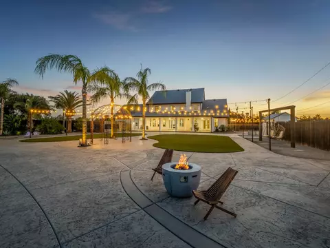 Exterior - 17113 Mark Rd, Madera, CA 93636 photo 6 of 33