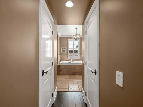 Entry Way - 17113 Mark Rd, Madera, CA 93636 photo 3 of 5
