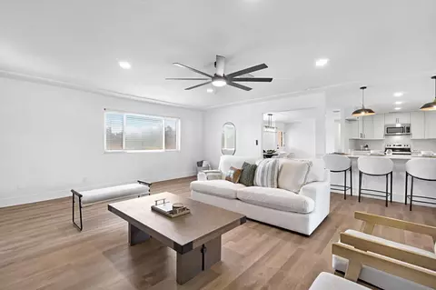 Living - 14160 Road 36, Madera, CA 93636 photo 2 of 8