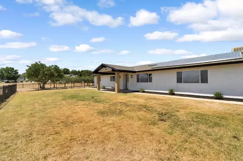 Exterior - 14160 Road 36, Madera, CA 93636 photo 5 of 14