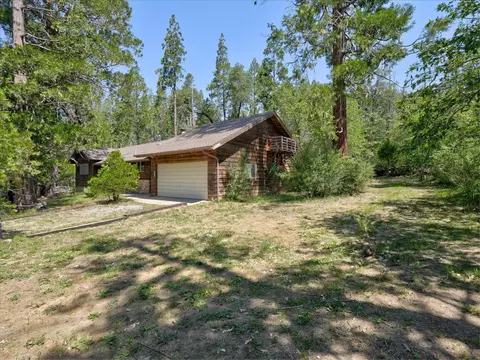 Exterior - 59967 Cascadel Rd, North Fork, CA 93643 photo 4 of 11