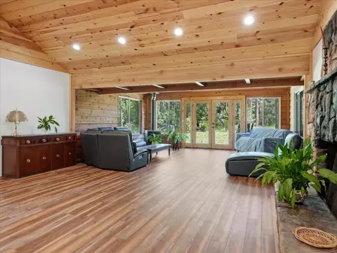 Living - 59967 Cascadel Rd, North Fork, CA 93643 photo 3 of 6