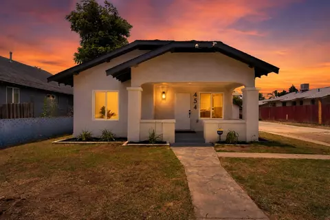454 S Sierra Vis, Fresno, CA 93702