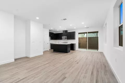 Living - 380 Huckleberry Rd S, Madera, CA 93636 photo 1 of 3