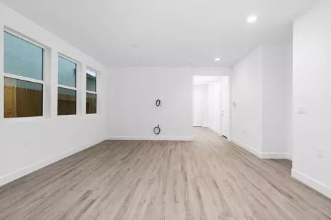 Living - 380 Huckleberry Rd S, Madera, CA 93636 photo 3 of 3