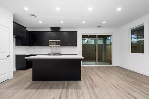 Kitchen - 380 Huckleberry Rd S, Madera, CA 93636 photo 1 of 3