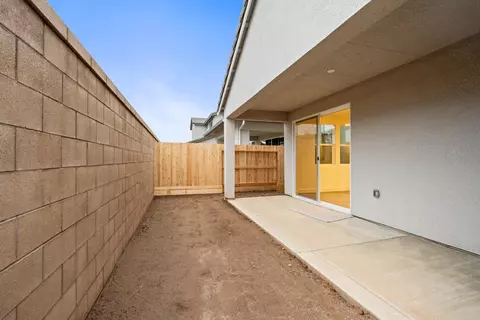 Exterior - 380 Huckleberry Rd S, Madera, CA 93636 photo 2 of 2