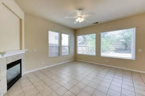 Living - 2959 Swift Ave, Clovis, CA 93611 photo 9 of 9