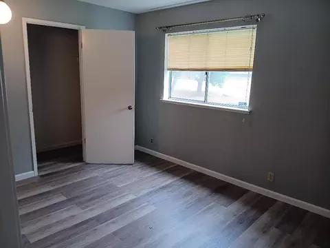 Bedroom - 19324 Farallon Rd, Madera, CA 93638 photo 2 of 2