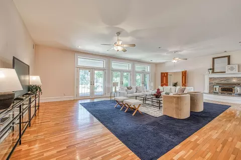 Living - 4715 E Copper Ave, Clovis, CA 93619 photo 1 of 4