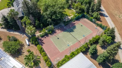 View/Area - 4715 E Copper Ave, Clovis, CA 93619 photo 1 of 6