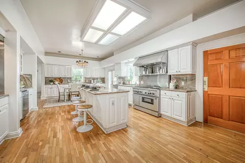 Kitchen - 4715 E Copper Ave, Clovis, CA 93619 photo 7 of 7