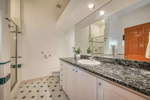 Bath - 4715 E Copper Ave, Clovis, CA 93619 photo 3 of 7