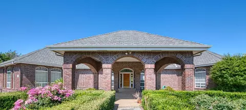 Exterior - 4715 E Copper Ave, Clovis, CA 93619 photo 1 of 6