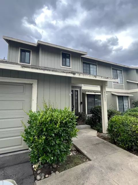 4727 E Alamos Ave #122, Fresno, CA 93726