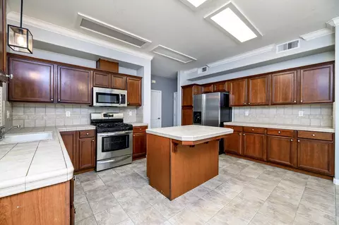 Kitchen - 793 W Bordeaux Ln, Clovis, CA 93619 photo 1 of 2