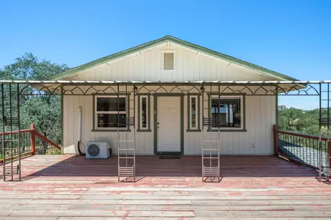 Exterior - 37667 Eagle Dr, Raymond, CA 93653 photo 5 of 13