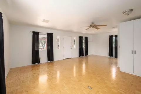 Living - 37667 Eagle Dr, Raymond, CA 93653 photo 5 of 7