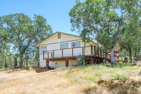 Exterior - 37667 Eagle Dr, Raymond, CA 93653 photo 12 of 13