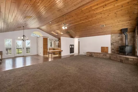 Living - 37667 Eagle Dr, Raymond, CA 93653 photo 1 of 7