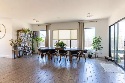 Dining - 1104 Bloom Ave, Clovis, CA 93619 photo 1 of 2