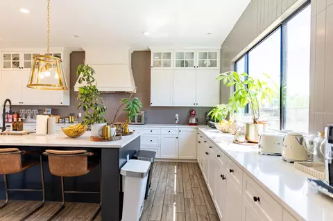 Kitchen - 1104 Bloom Ave, Clovis, CA 93619 photo 4 of 9