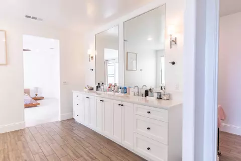Entry Way - 1104 Bloom Ave, Clovis, CA 93619 photo 11 of 12