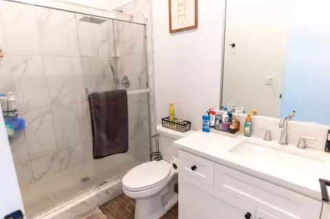 Bath - 1104 Bloom Ave, Clovis, CA 93619 photo 1 of 7