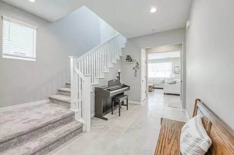 Entry Way - 738 Katelyn Ave, Madera, CA 93636 photo 2 of 4