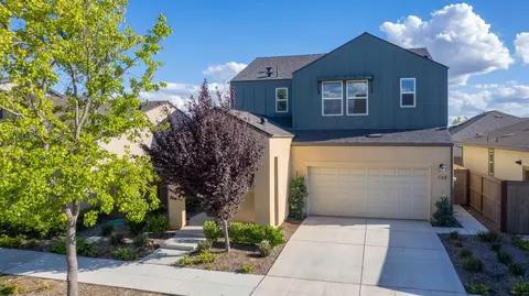 Exterior - 738 Katelyn Ave, Madera, CA 93636 photo 11 of 15