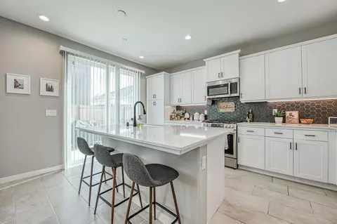 Kitchen - 738 Katelyn Ave, Madera, CA 93636 photo 1 of 5