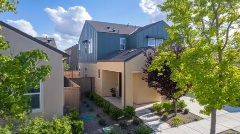Exterior - 738 Katelyn Ave, Madera, CA 93636 photo 13 of 15
