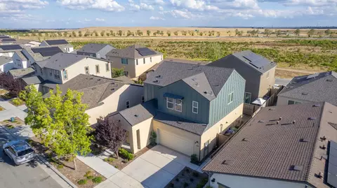View/Area - 738 Katelyn Ave, Madera, CA 93636 photo 6 of 17