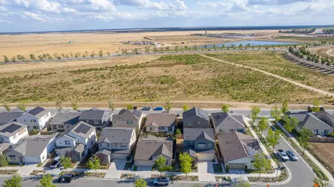 View/Area - 738 Katelyn Ave, Madera, CA 93636 photo 8 of 17