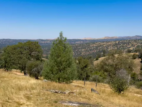 Exterior - 37336 Eagle Dr, Raymond, CA 93653 photo 16 of 16
