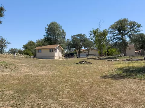Exterior - 37336 Eagle Dr, Raymond, CA 93653 photo 10 of 16