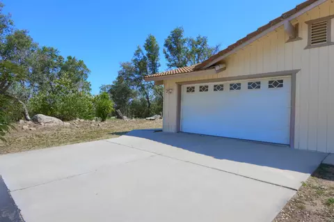 Other - 37336 Eagle Dr, Raymond, CA 93653 photo 3 of 15