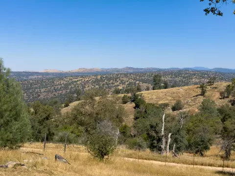 Other - 37336 Eagle Dr, Raymond, CA 93653 photo 12 of 15