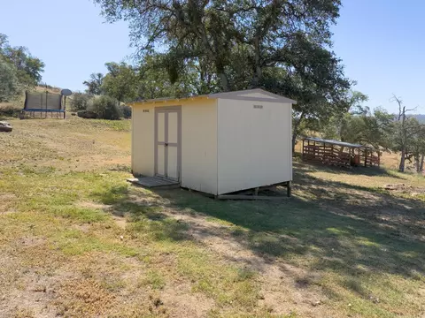 Other - 37336 Eagle Dr, Raymond, CA 93653 photo 8 of 15