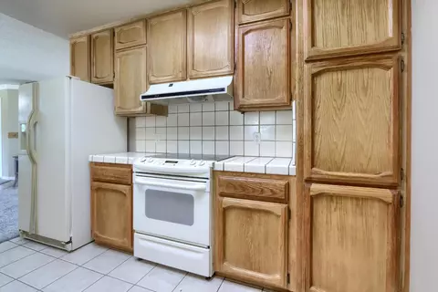 Kitchen - 37336 Eagle Dr, Raymond, CA 93653 photo 3 of 3