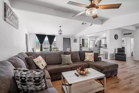 Living - 2564 Crescent Ave, Clovis, CA 93612 photo 1 of 3