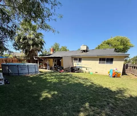 2415 Fordham Ave, Clovis, CA 93611 photo 9