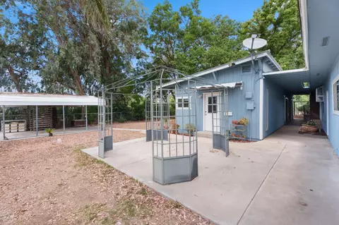 Exterior - 10365 E Bullard Ave, Clovis, CA 93619 photo 4 of 17