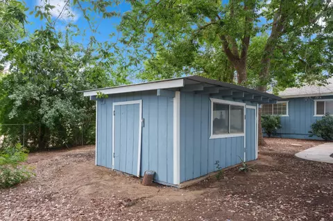 Exterior - 10365 E Bullard Ave, Clovis, CA 93619 photo 10 of 17