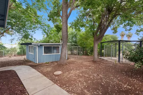 Exterior - 10365 E Bullard Ave, Clovis, CA 93619 photo 8 of 17