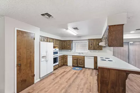 Kitchen - 10365 E Bullard Ave, Clovis, CA 93619 photo 1 of 3
