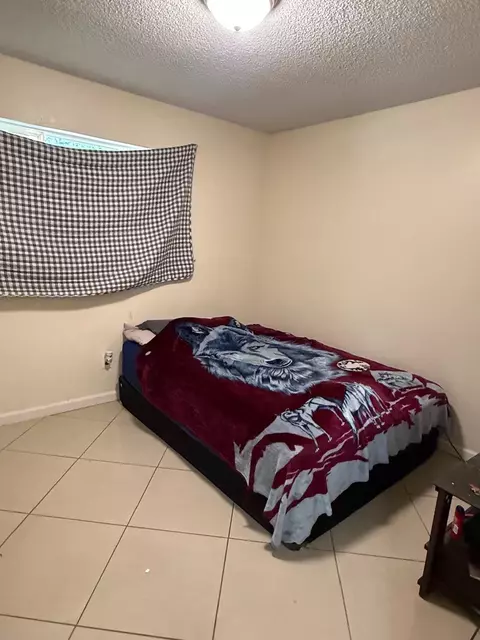 Bedroom - 17316 Camden Dr, Madera, CA 93638 photo 1 of 4