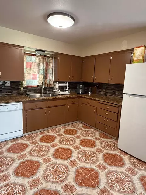 Kitchen - 17316 Camden Dr, Madera, CA 93638 photo 2 of 2